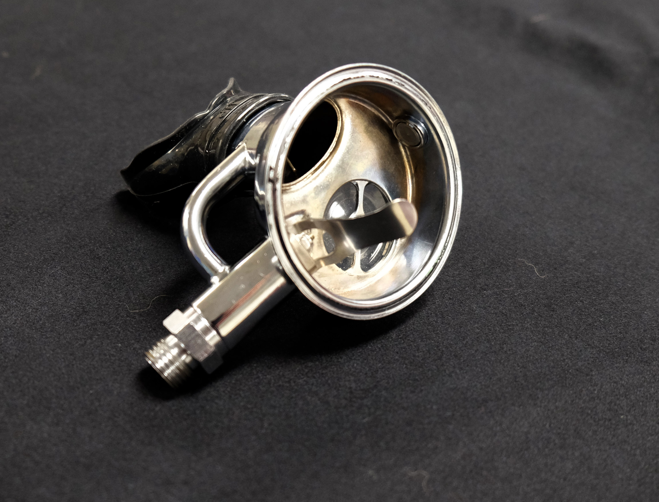 The inside of a Mares 22 Abyss diving regulator
